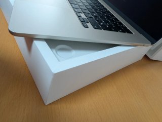 Apple MacBook Air 15" M2 · 16GB · 2TB, foto 4 di 5