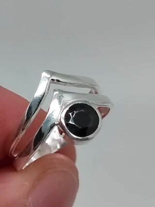 Anillo de Plata de Ley 925 y Ónix