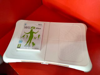 Wii Fit Plus + Balance Board Nintendo