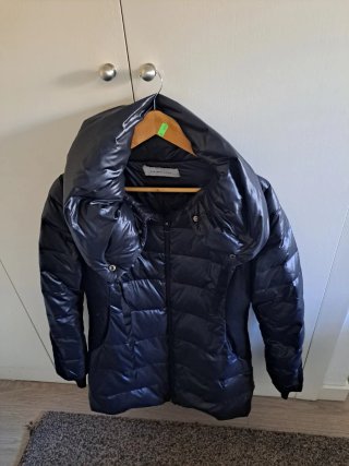 Plumas Cold Alaska Negro