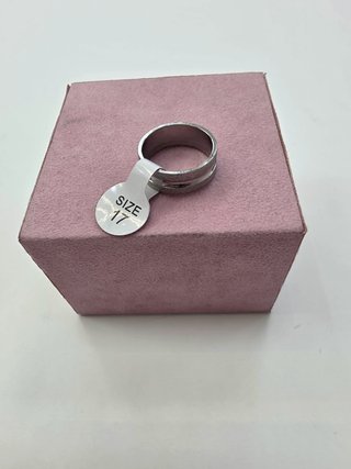 Anillo Acero plateado liso y rugoso T17