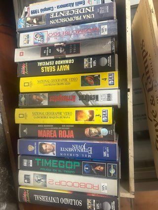 Lote de 12 Películas y Documentales en VHS