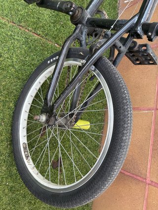 Bicicleta BMX Negra