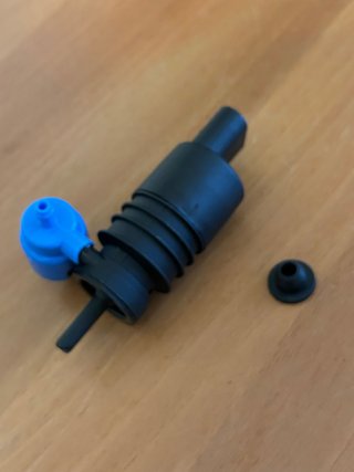 Bomba de agua doble salida  limpiaparabrisas VW T5