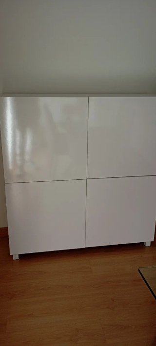 Mueble de almacenaje blanco