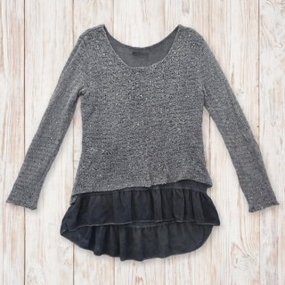 Jersey Gris con Detalle de Volante