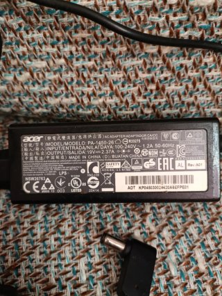 Cargador Acer para portátil modelo PA-1450-26