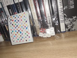 Set de accesorios Pokémon fundas y dados 151