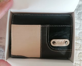 Cartera de piel Mundi negra y beige