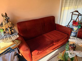 Sofá y sillón rojo estilo vintage