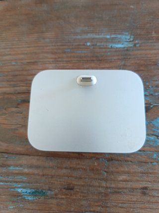 Base de carga para iPhone (Lightning)
