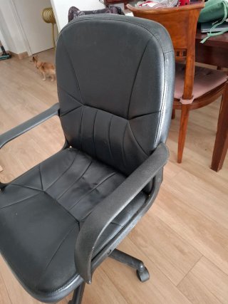 Silla de escritorio negra