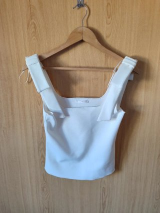 Top Blanco Zara Talla L