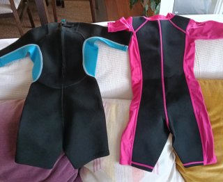 2 Trajes de Neopreno Talla 4