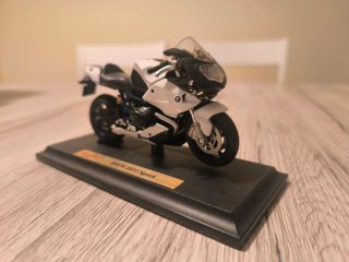 Maisto 1:18 BMW HP2 Sport