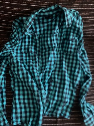 Camisa de cuadros turquesa y negro