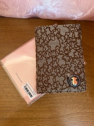 Funda para pasaporte Tous