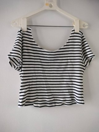 Camiseta corta de rayas