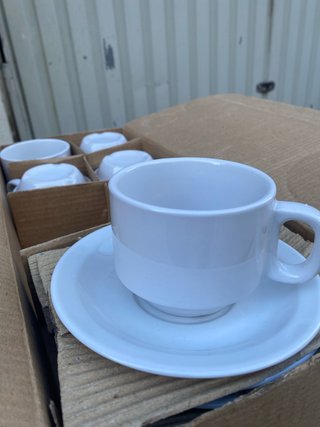 Juego de 6 tazas blancas