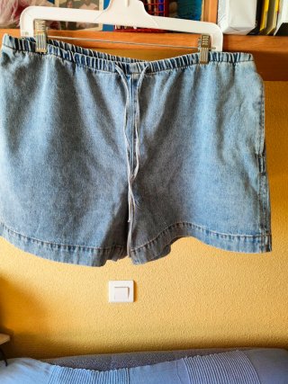 Pantalón vaquero corto H&M Talla L