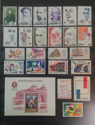 Bonita colección Sellos nuevos España años 80