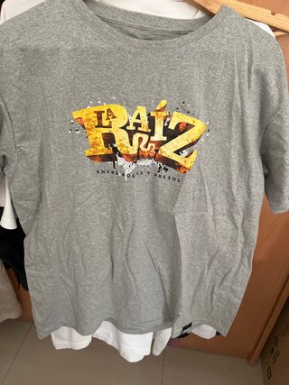 Camiseta La Raíz - Entre Poetas y Presos