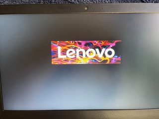 Portátil LENOVO Procesador AMD Gold