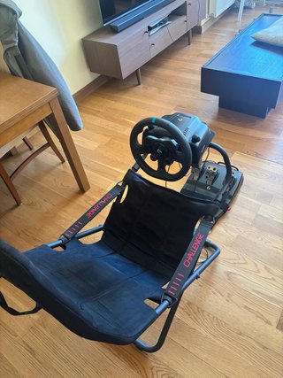Volante Logitech G923 y Playseat Challenge