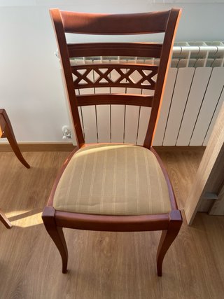 Set de 4 Sillas de Comedor de Madera