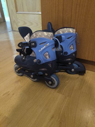 Patines infantiles azules talla 27-30