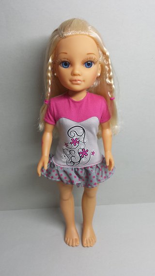 Muñeca Nancy RF111