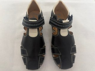 Sandalias Angelitos Azules