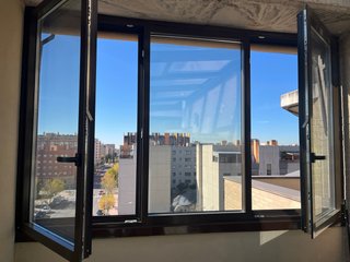 Ventanas Oscilobatientes de Aluminio