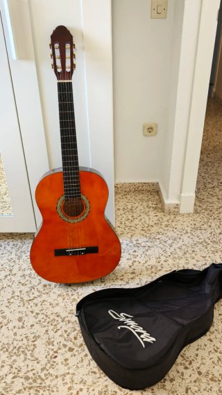Guitarra Española con Funda