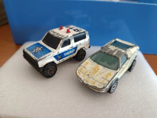 majorette  2 coches x 1€.