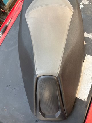 Asiento Kymco DTX 360 125 (2023)