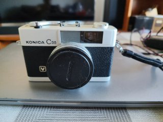 Cámara Konica C35