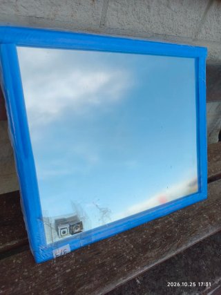 Espejo de Pared nuevo, sin desembalar.
