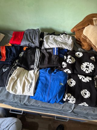 Lote de ropa variada