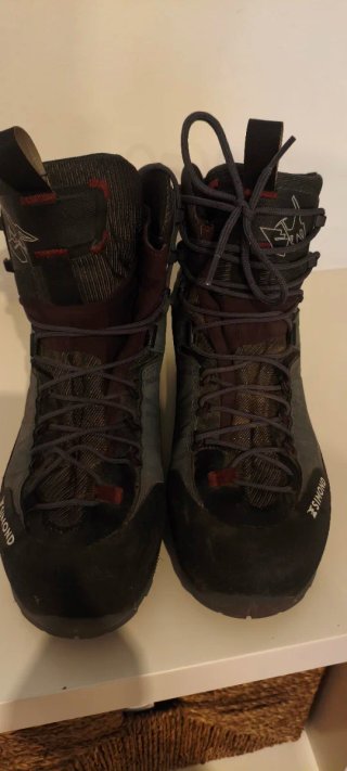 Botas de montaña mujer