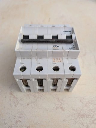 Interruptor Diferencial Siemens 30A