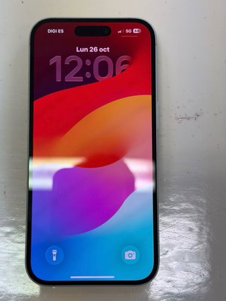 iPhone 16
