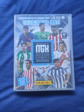 Álbum Megacracks 2026/27 Panini