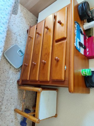 Cómoda de madera