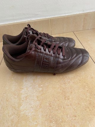 Zapatillas Bikkembergs burdeos Talla 37