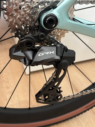 Grupo Shimano GRX Di2 2x12 Electrónico