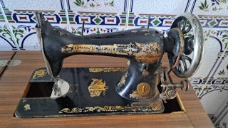 Máquina de coser Singer antigua
