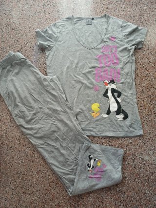 Pijama Looney Tunes Gris Talla M