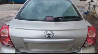 Portón Trasero Toyota Avensis