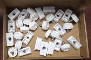 Kit de 24 Pies Niveladores Ajustables